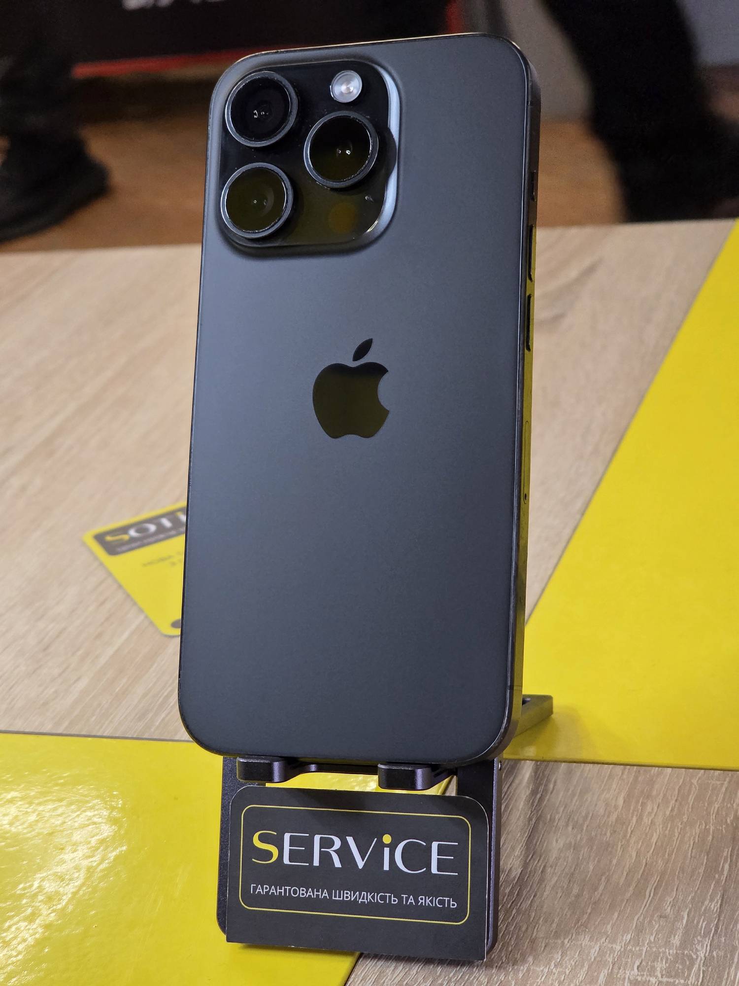 Apple iPhone 15 Pro 512 Black Titanium - Зображення 7