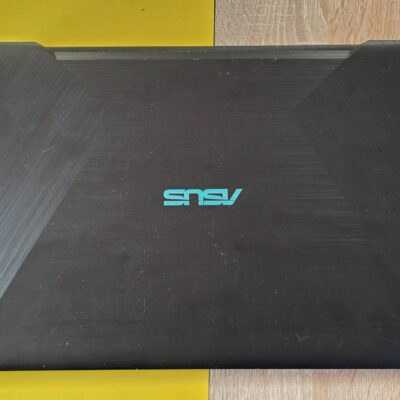 Asus X570UD-E4037 16/128 SSD+1Tb HDD
