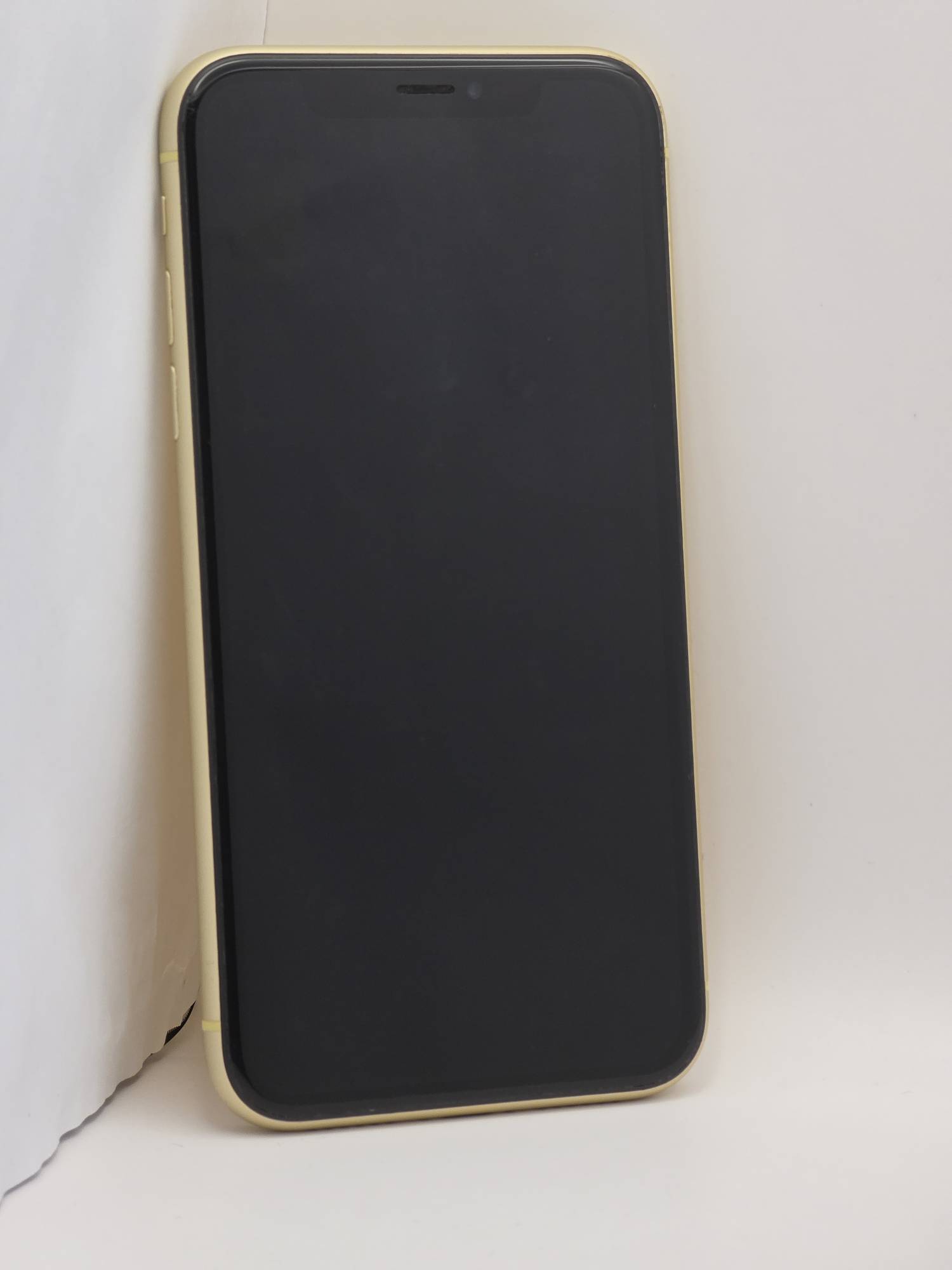 Apple iPhone XR 64 Yellow - Зображення 2