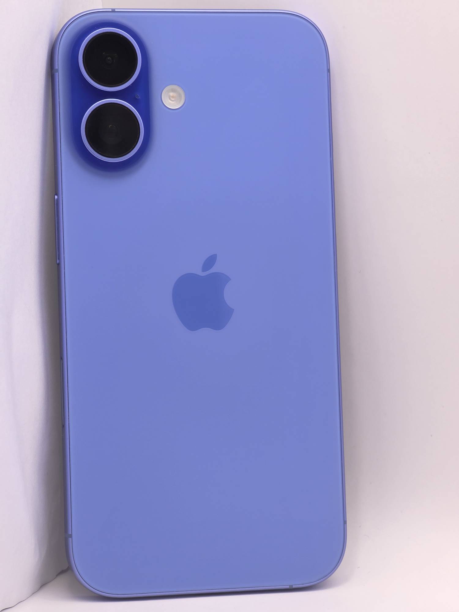 Apple iPhone 16 128 Ultramarine